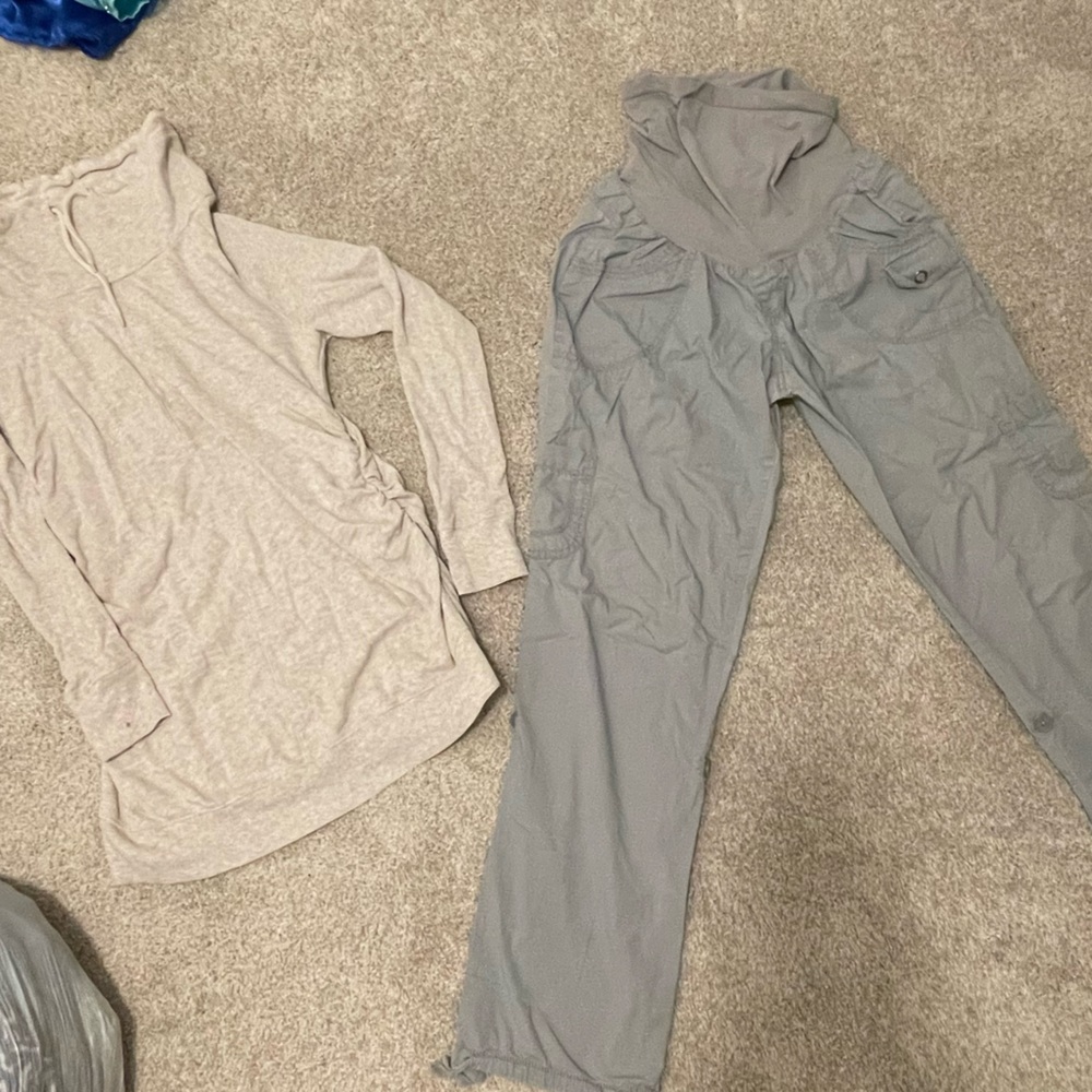 Maternity set pants and sweater M